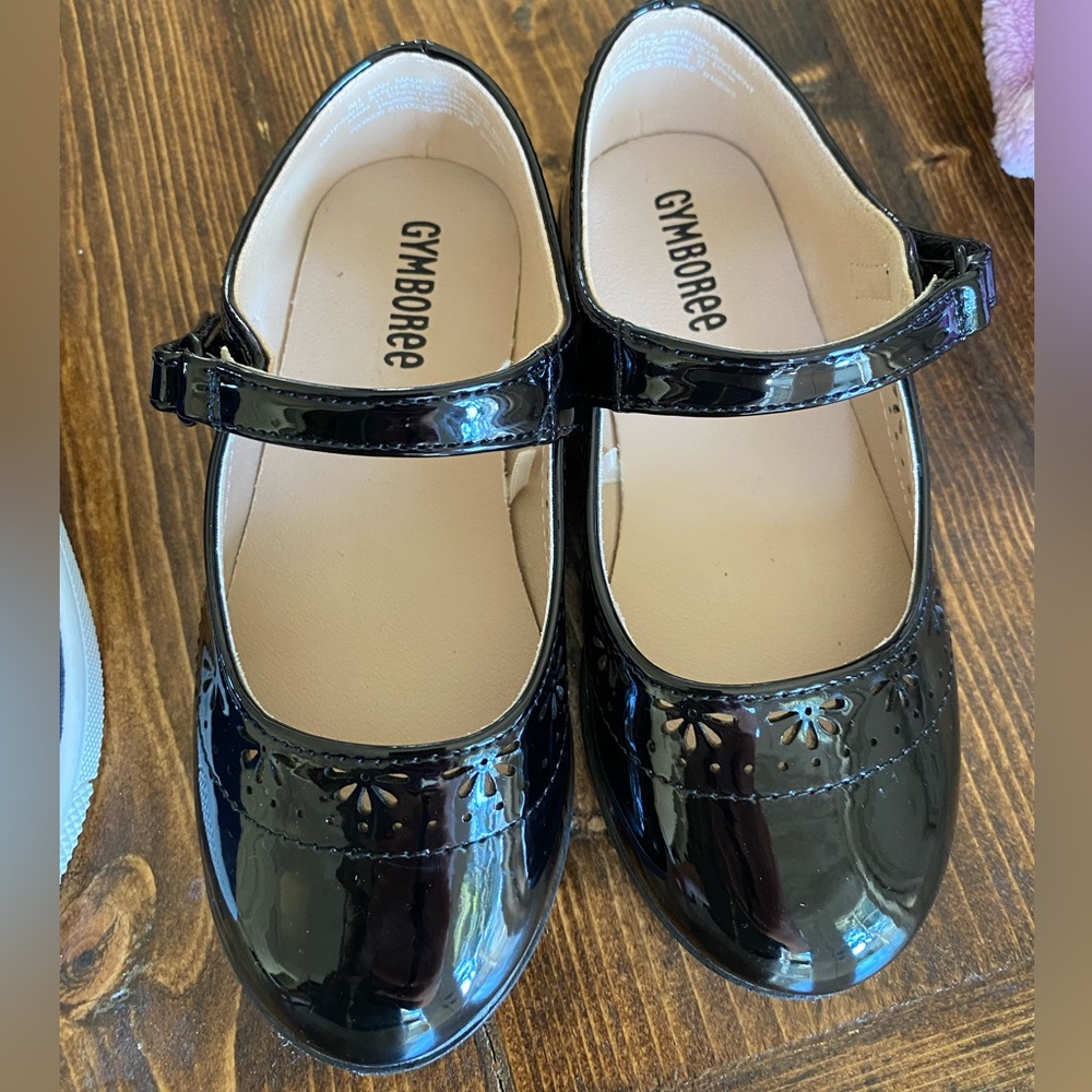 Gymboree Mary Janes Size 9
